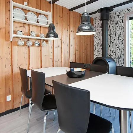 Three-bedroom In Romo 35 Semesterbostad